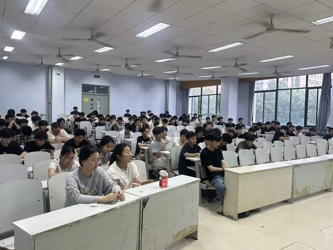 蓄力践真知 实习启新程——公司召开2024级2+0.5+0.5实习动员推介会